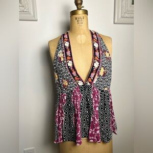 Free People women’s sleeveless printed v-neck blouse small